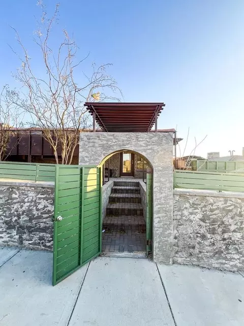 1606 N Stanton St, El Paso, TX 79902