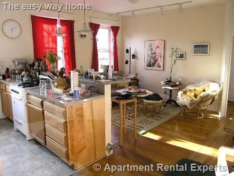 72 Kirkland St #31, Cambridge, MA 02138
