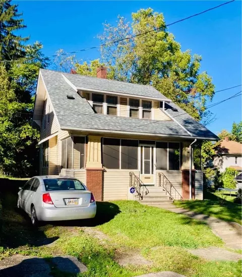 685 Longview Ave, Akron, OH 44307
