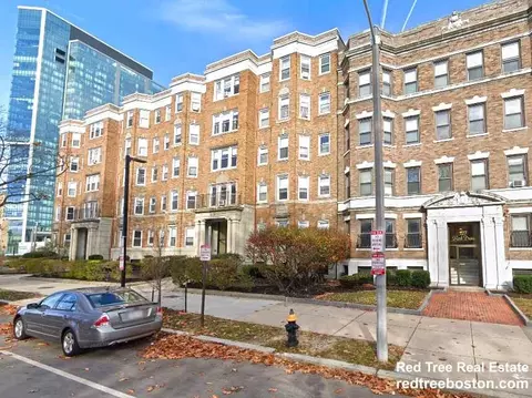 231 Park Dr #17, Boston, MA 02215