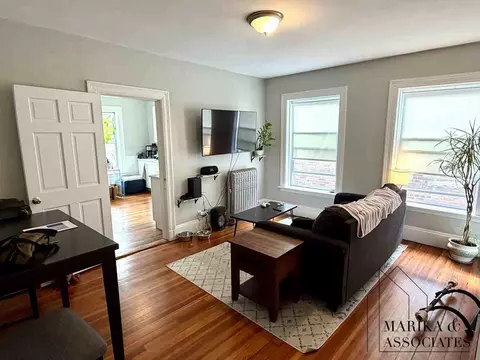 108 Winthrop Rd #6, Brookline, MA 02445