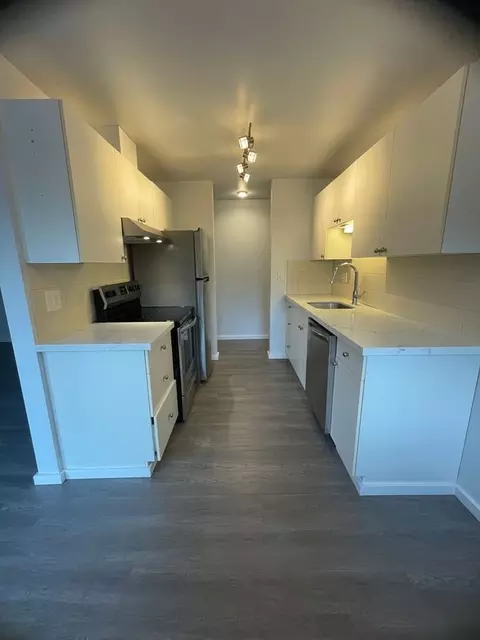 5600 California Ave SW, Seattle, WA 98136