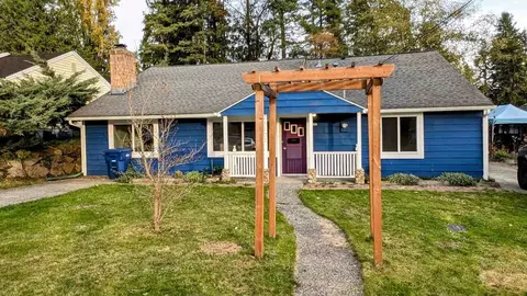 23507 53rd Ave W, Mountlake Terrace, WA 98043
