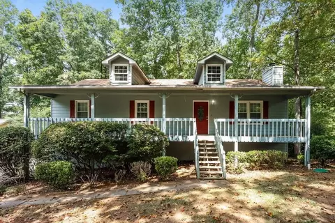 592 Waterway Trl, Powder Springs, GA 30127