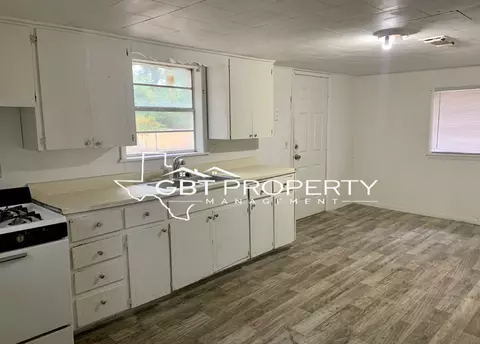 1539 Maple Ave, Paris, TX 75460