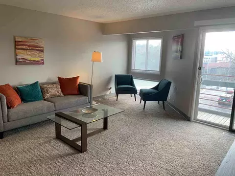 2609 Irving Ct, Omaha, NE 68131