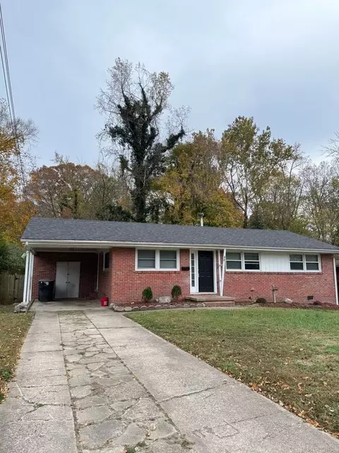 48 Edgemoor Dr, Newport News, VA 23603