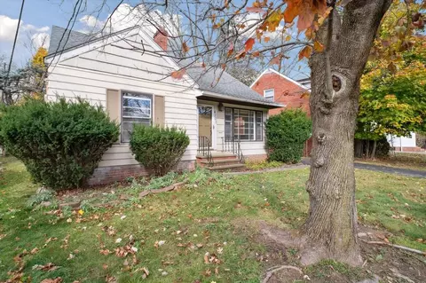 4105 Bluestone Rd, Cleveland Heights, OH 44121
