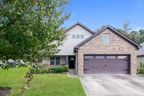 141 Stonebriar Dr, Calera, AL 35040