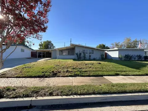 948 Barbra Ln, Redlands, CA 92374