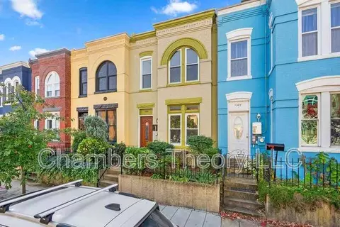 1309 Emerald St NE, Washington, DC 20002