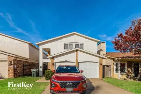 2933 Southern Cross Dr, Garland, TX 75044