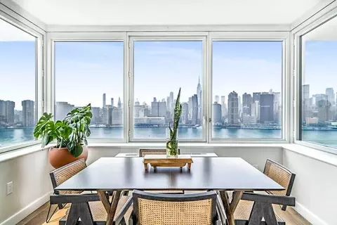 52-55 2nd St #2315, Long Island City, NY 11101