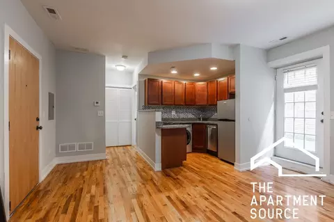 555 W Arlington Pl #307, Chicago, IL 60614