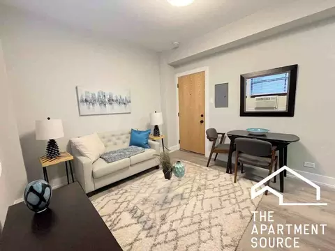 505 W Belmont Ave #4D, Chicago, IL 60657