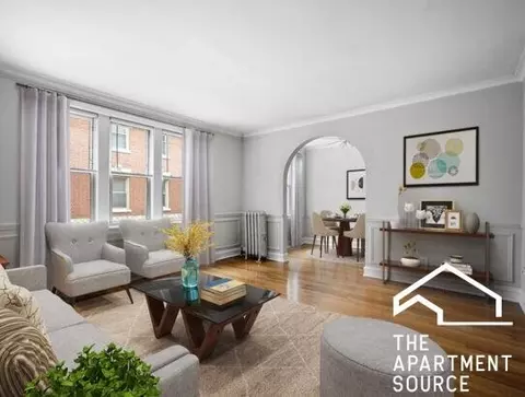 w surf st, Chicago, IL 60657