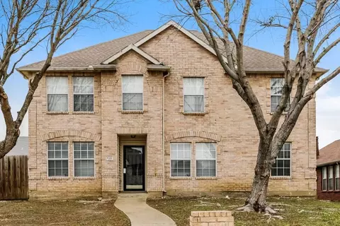 735 Cedarwood Dr, Cedar Hill, TX 75104