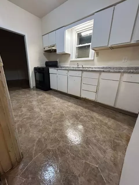 415 Middlebury St, Elkhart, IN 46516