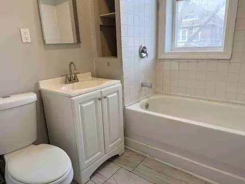 8401 S Muskegon Ave #2R, Chicago, IL 60617