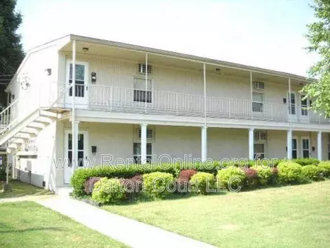 5312 Milner Rd #5S, Louisville, KY 40216