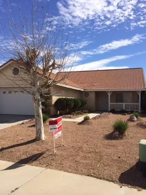 15579 Amber Pointe Dr, Victorville, CA 92394