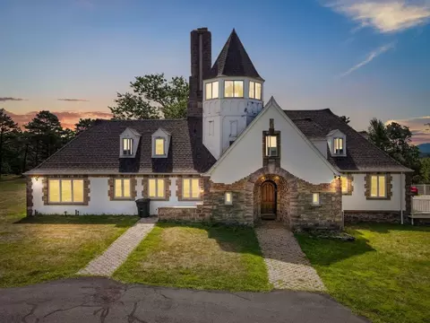 133 Montanesca Rd, Mount Pocono, PA 18344
