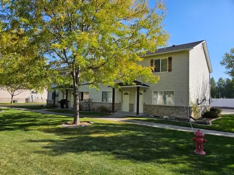 616 Sunflower Rd, Rexburg, ID 83440