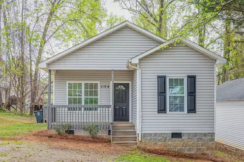 1104 Kirkman St, Greensboro, NC 27406