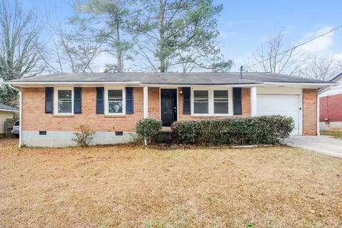 8203 Sussex Dr, Jonesboro, GA 30238
