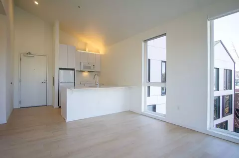 1475 SE 15th Ave #404, Portland, OR 97214