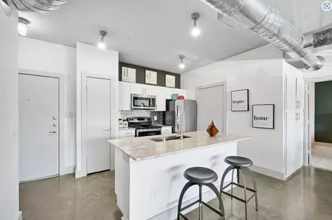 maple ave, Dallas, TX 75235