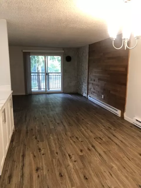 14620 NE 31st St #F205, Bellevue, WA 98007