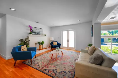 Sw 52nd St, South Miami, FL 33155