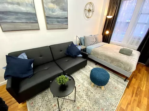 E 103rd St, New York, NY 10029