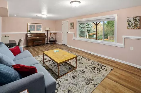 ne 146th ct, Seattle, WA 98155