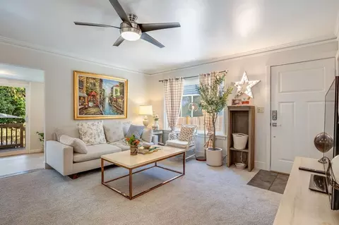 33 Rd Ave W #1035996P, Seattle, WA 98199