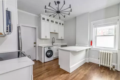 369 Tappan St #6, Brookline, MA 02445