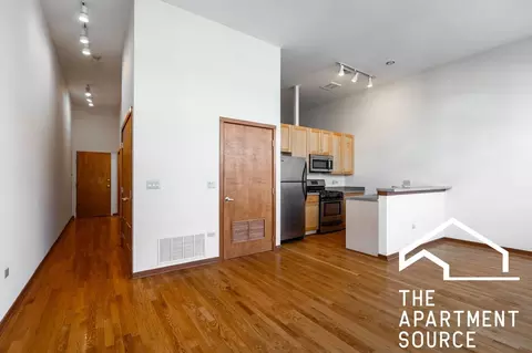 2934 N Milwaukee Ave #02, Chicago, IL 60618