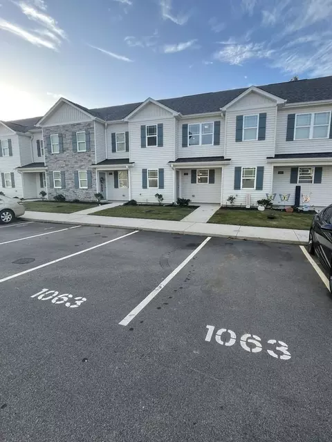 1063 Peony Ln, Youngsville, NC 27596