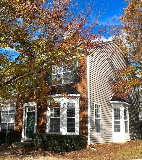 77 Sikes Cir, Mauldin, SC 29662