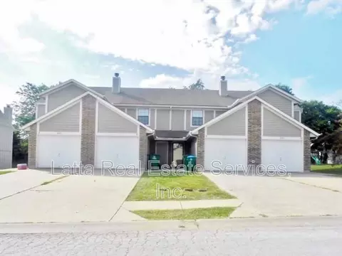 2115 Highridge Dr #B, Pleasant Hill, MO 64080