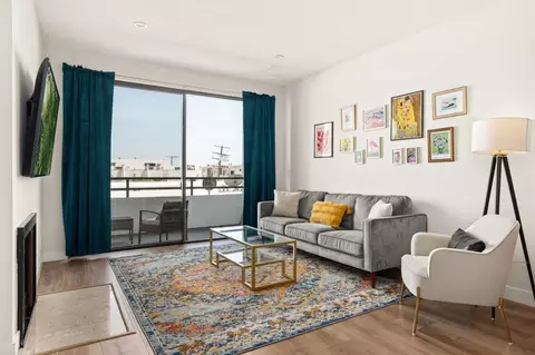 rochester ave, Los Angeles, CA 90025