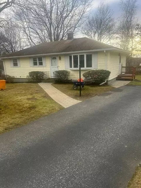 7 Dawson Cir, Shrewsbury, MA 01545