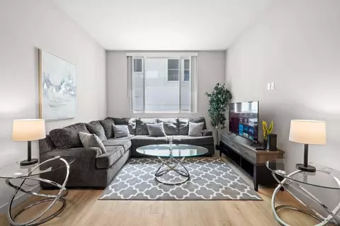 Leeward Ave, Los Angeles, CA 90005