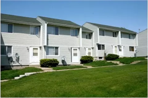 3052 E Bragstad Dr, Sioux Falls, SD 57103