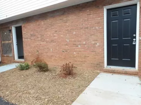 1324 Thomasboro Dr #4, Charlotte, NC 28208