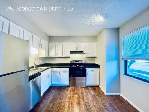 196 Georgetown Dr #15, Delaware, OH 43015