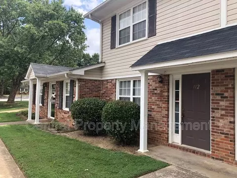 108 Silver Brook Dr, Simpsonville, SC 29681