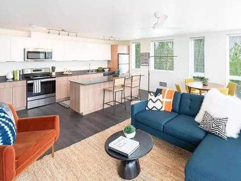 1601 S Lane St, Seattle, WA 98144