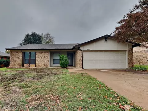 3033 Mossy Oak Ln, Bedford, TX 76021